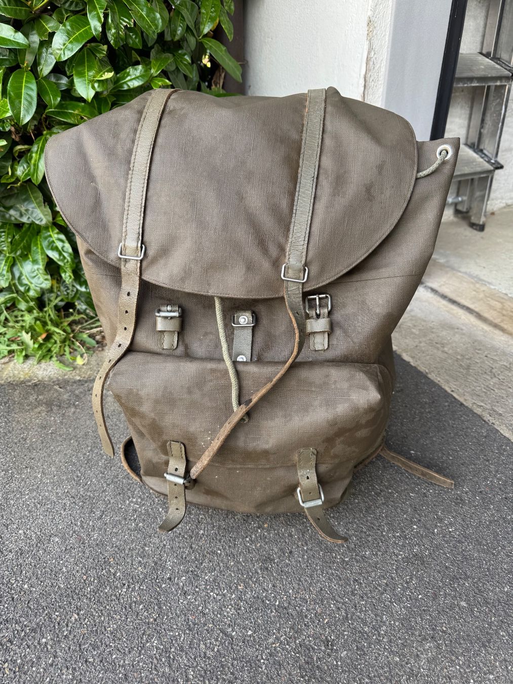 Schweizer Armee Zaini: Rucksack von der Schweizer Armee – Usato da Frauenfeld venduto da lona05