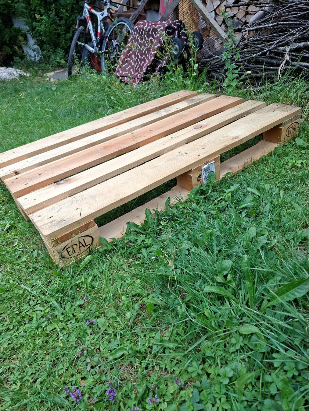 Palettes: EPAL Mehrwegpalette – D'occasion à Sevelen par luk_d6nh 1