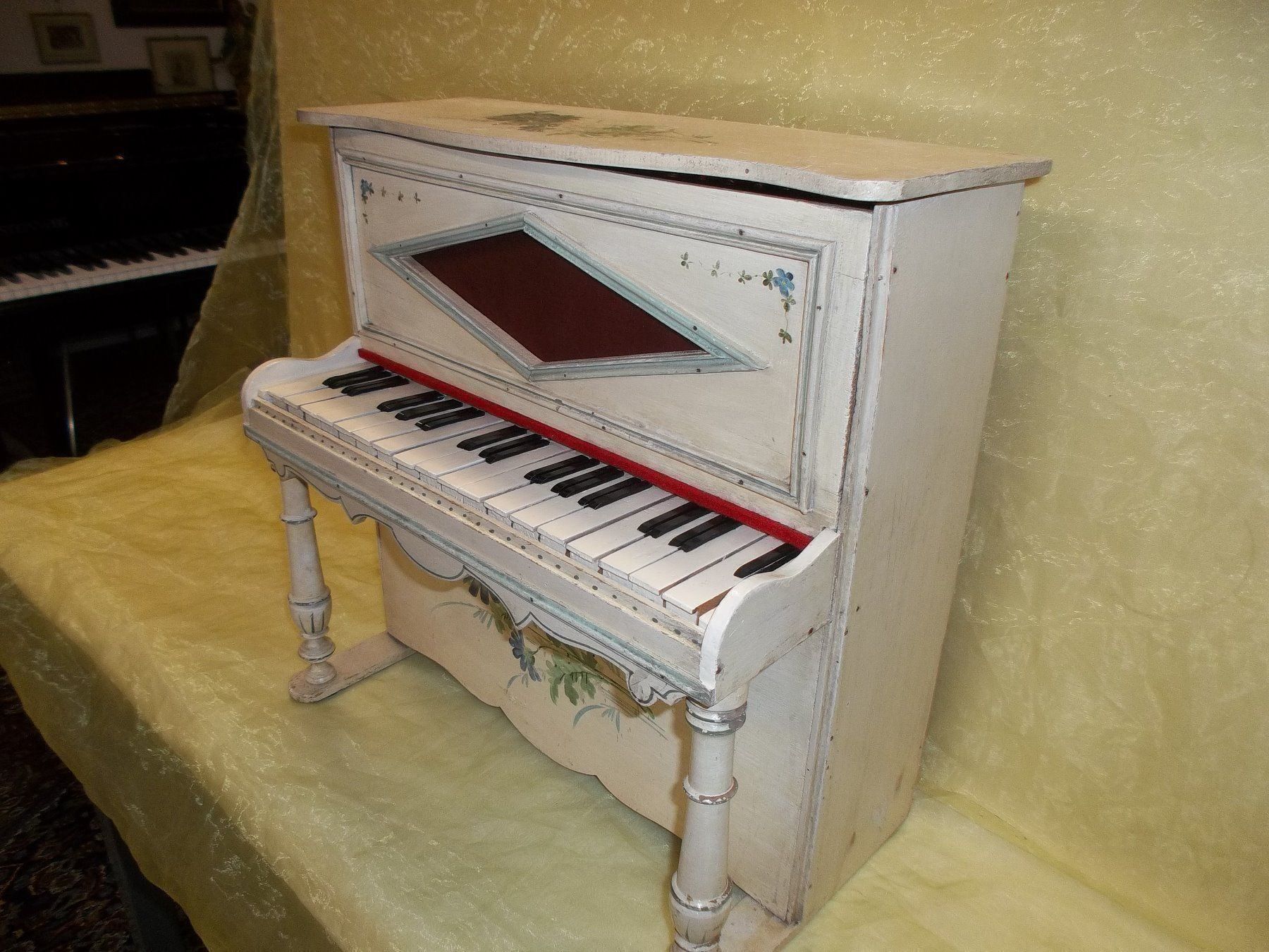 Strumenti musicali: Piano El piccolo – Usato da Jegenstorf venduto da Oktavio 1