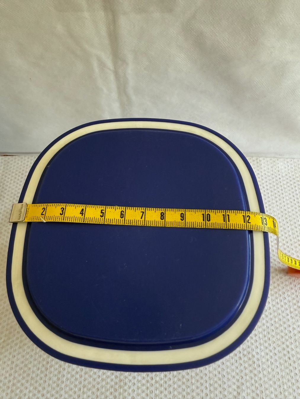 Tupperware Behälter & Ähnliches: Tupperware - boîte - 2,4L - bleu – Gebraucht aus Sion von accroshoes 5