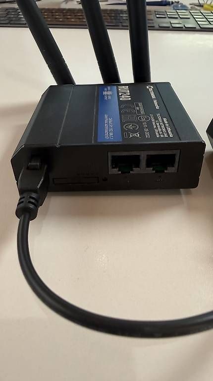 Modems & Router: Industrierouter Teltonika RUT 240 – Gebraucht aus bad ragaz von anikima