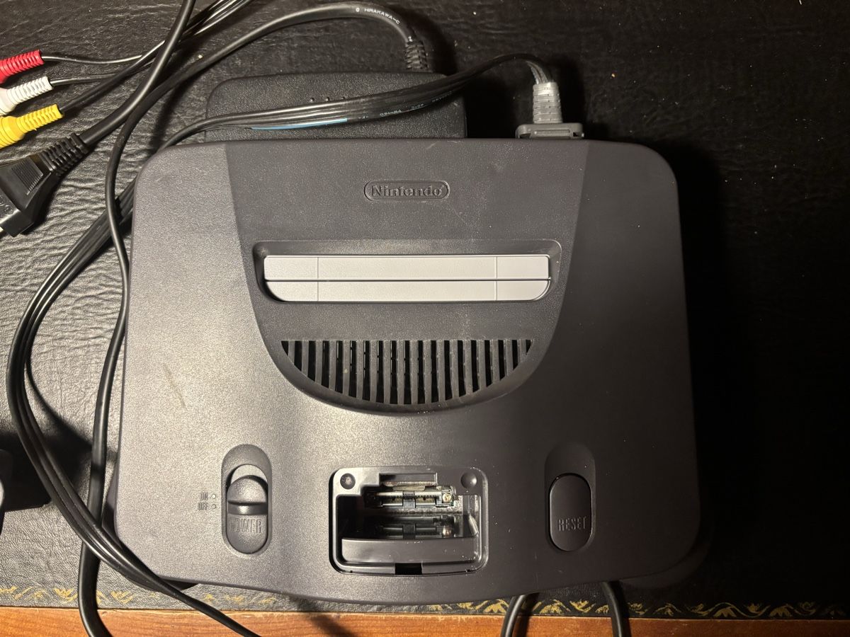 Nintendo Console: Nintendo 64 – Usato da Mézières VD venduto da P-M-C 3