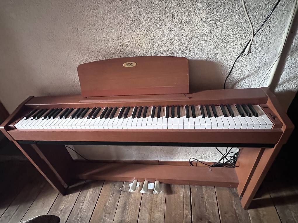 Instruments de musique: Piano Kawai – D'occasion à Caslano par gre_q2gv