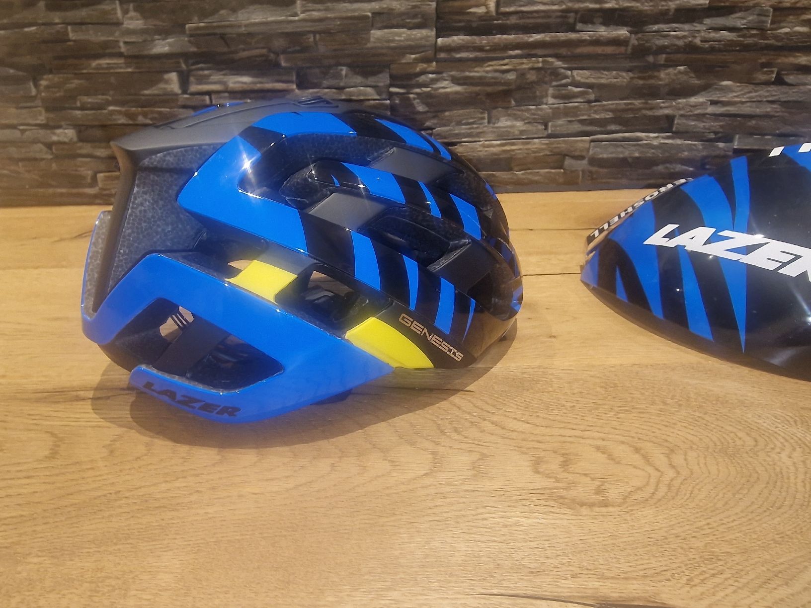Helme: Lazer Genesis, Velohelm, Grösse M 55-58 – Neu und originalverpackt aus Mettmenstetten von humoer 1
