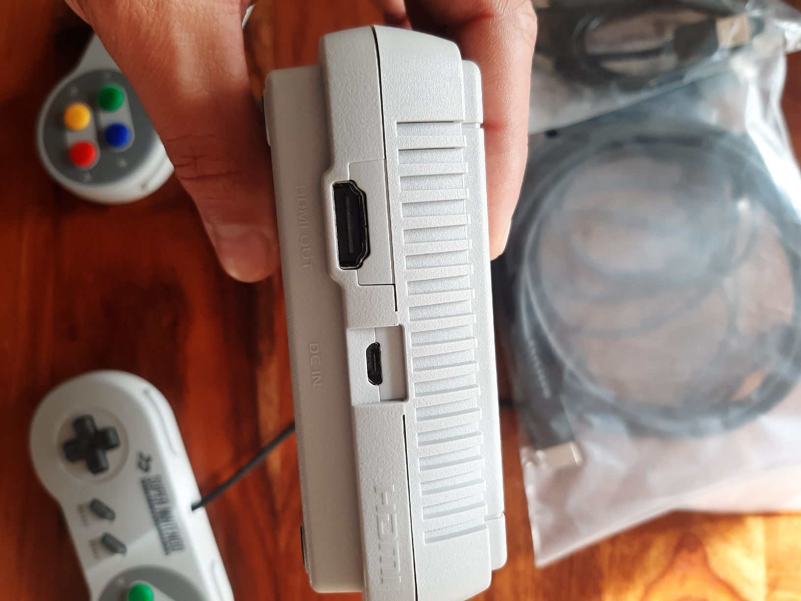 Nintendo Konsolen: Super Nintendo classic mini – Neu (gemäss Beschreibung) aus Jona von eri_7596 4