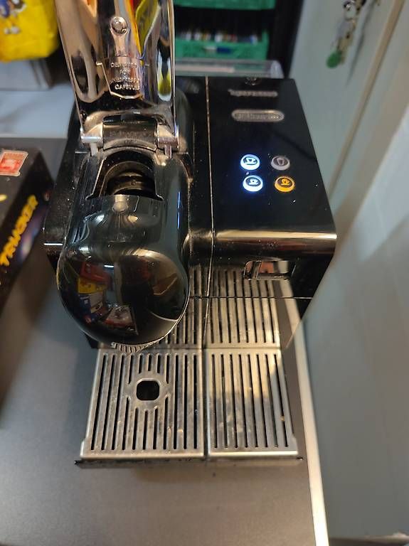 De'Longhi Macchine per caffè & Macchine per espresso: Delonghi Nespresso Maschine – Usato da Wohlen AG venduto da gnabbr