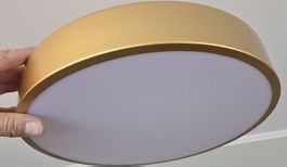 LED Deckenleuchte rund Gold Farbe neuwertiger Zustand