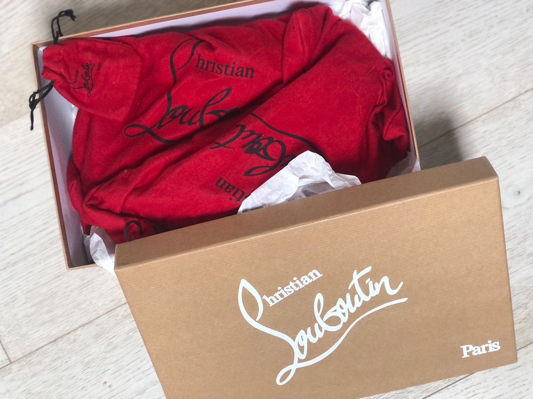 Christian Louboutin Scarpe da donna: Christian Laboutini Pumps, Gr. 37.5 – Nuovo (secondo la descrizione) da Unterägeri venduto da Lerchemeerenge 7