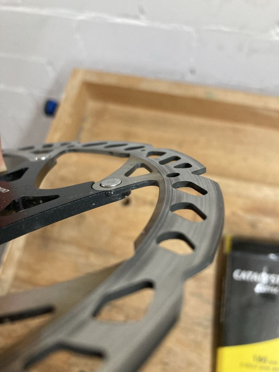 Pezzi di ricambio: SwissStop Catalyst Pro Disc Rotor 180mm 6-bolt neu – Usato da Männedorf venduto da nprace 1