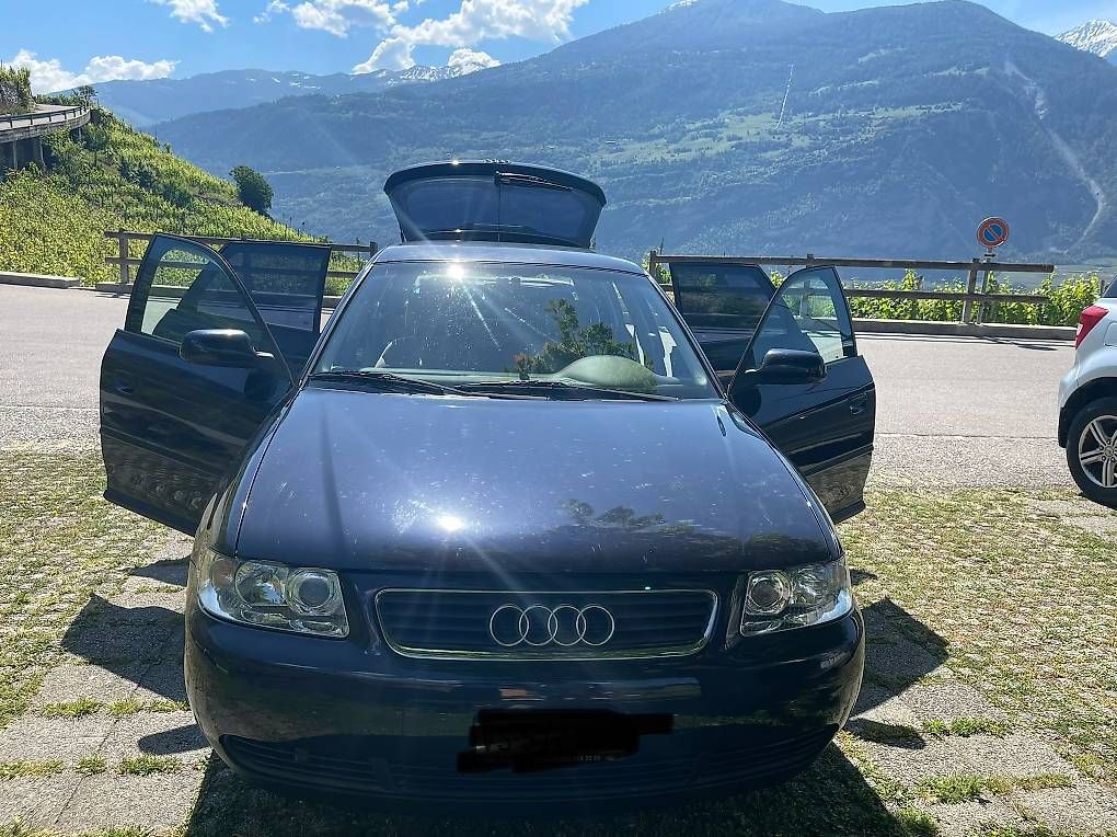 Audi Automobili: Audi A3 1.8T – Usato da vollèges venduto da HENRI.s
