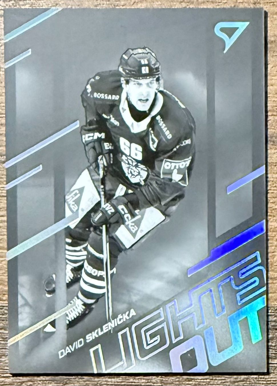 Sportzoo Carte collezionabili: Lights Out - David Sklenicka (LO-15) – Usato da Herisau venduto da Herisauar