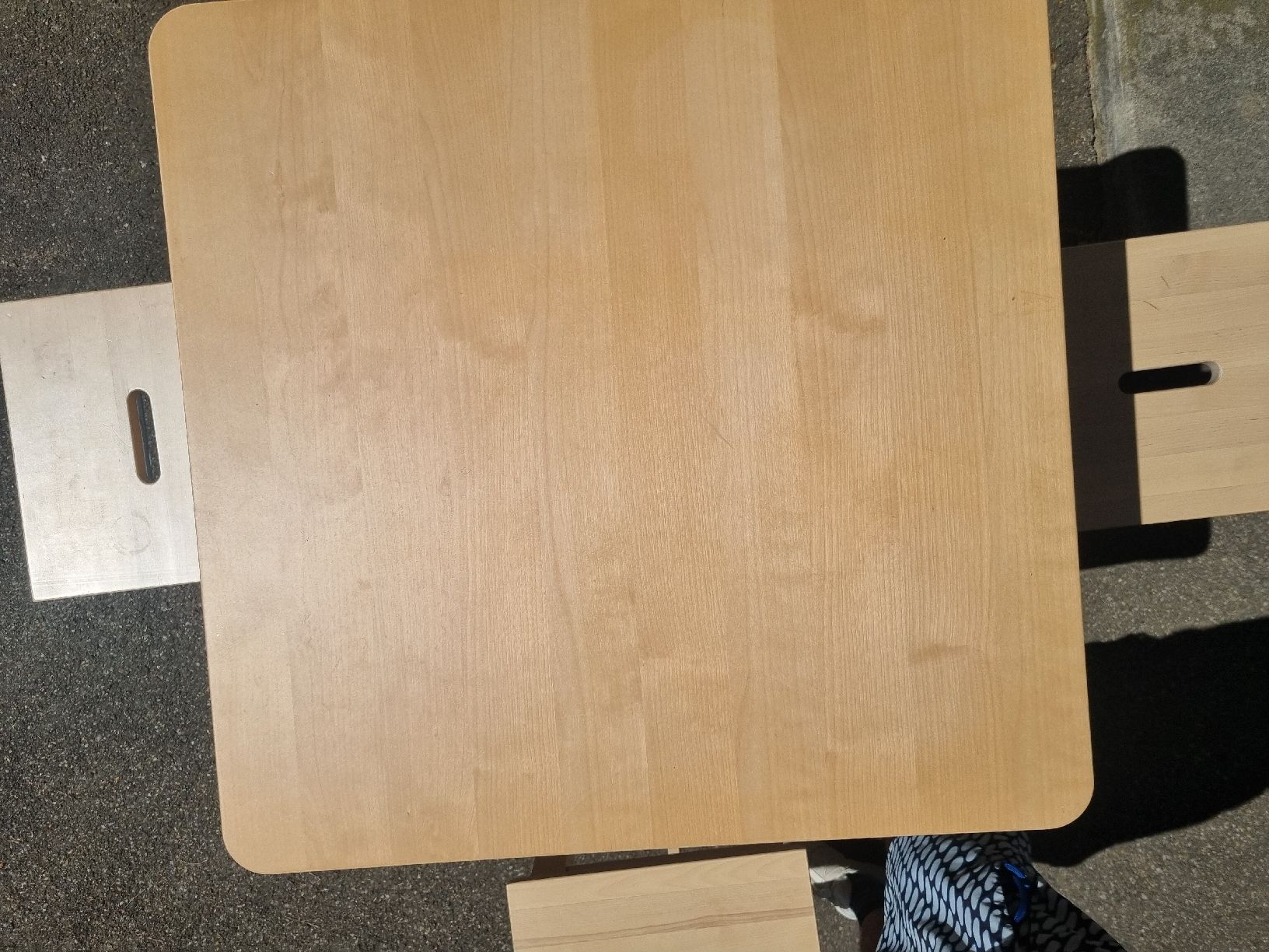 Ikea Set di tavolo e panche: Ikea-Bartisch und 3 Barhocker – Usato da Zürich venduto da mas_gky6 2