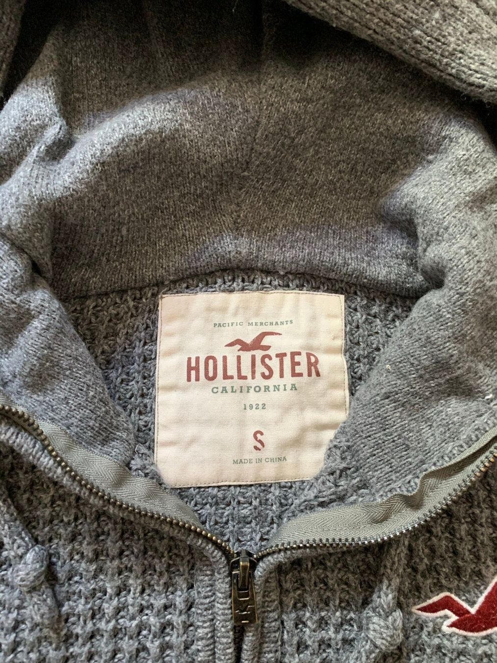 Hollister Giacche: HOLLISTER - Jacke grau S – Usato da Zürich venduto da Diazaio 2