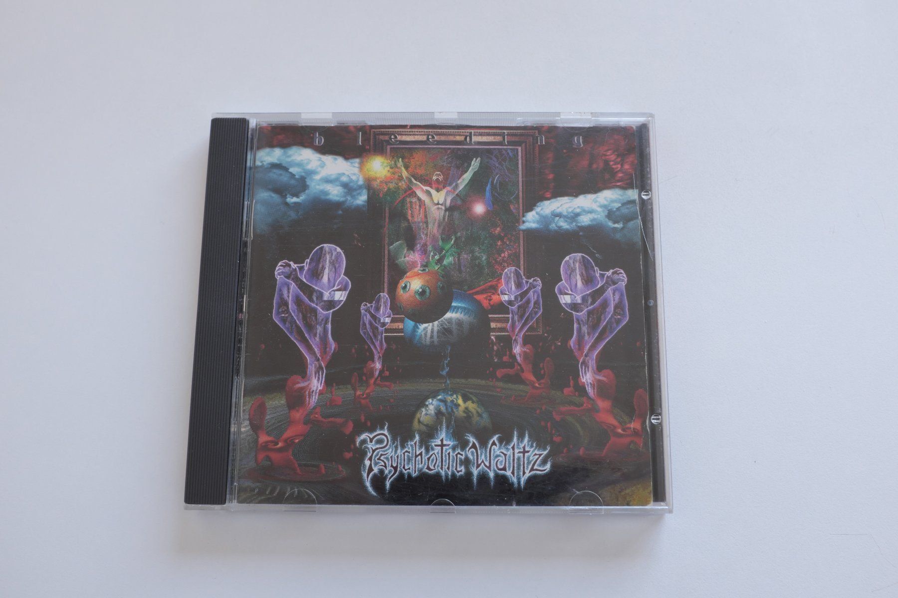 CDs: Psychotic Waltz - Bleeding – D'occasion à Basel par chu_d5w2