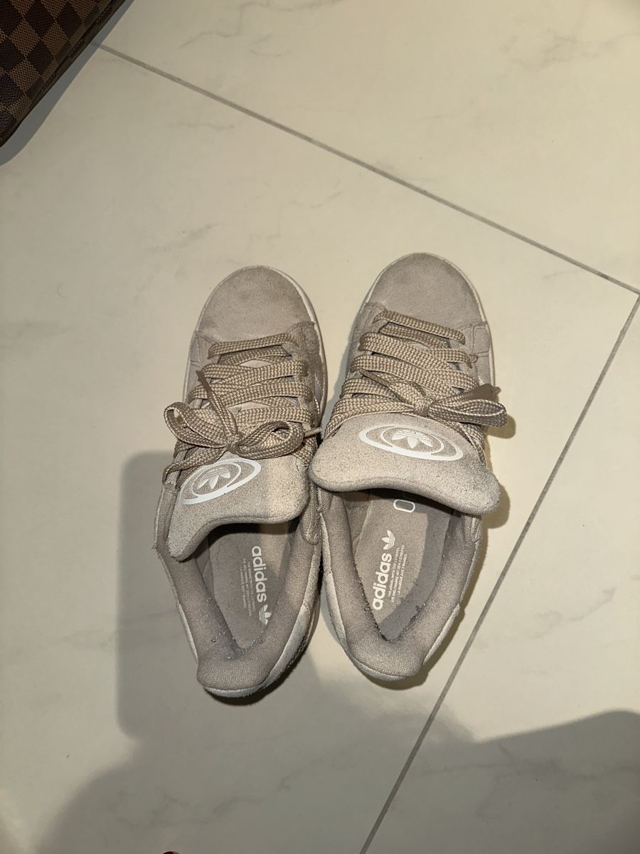 Damenschuhe: Adidas Campus Sneaker beige – Neu (gemäss Beschreibung) aus Zürich von pet_9v8p