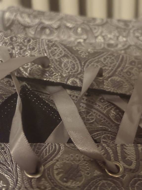 Top: Corsetto – Nuovo e nell'imballaggio originale da Bidogno venduto da sch_bby9 1