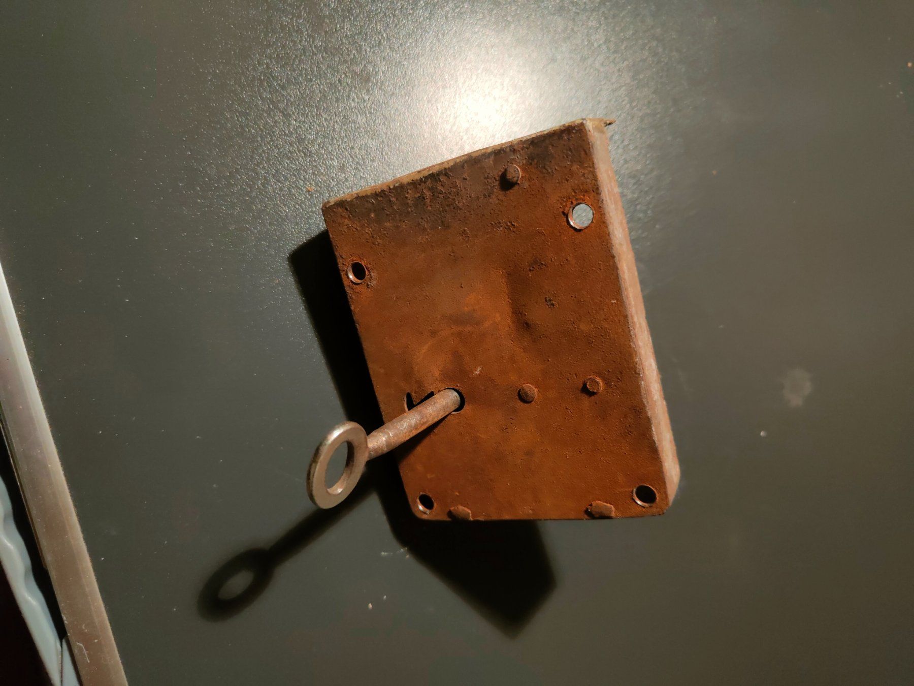 Lucchetti: Antikes Kastenschloss – Usato da Rorschach venduto da Aqua04 1