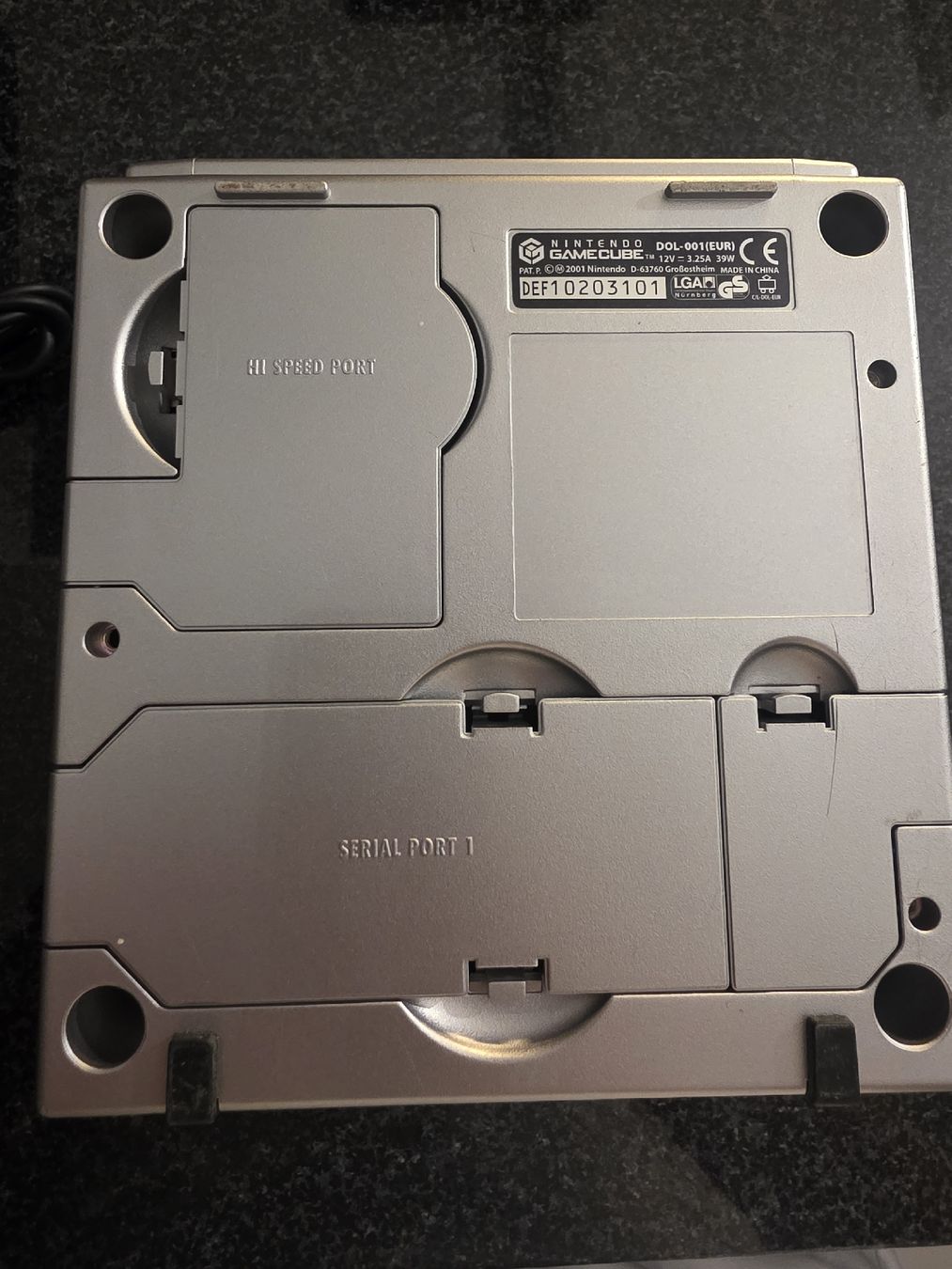 Nintendo Console: Nintendo Gamecube Silver avec un jeu – Usato da Chavornay venduto da Crash37 1
