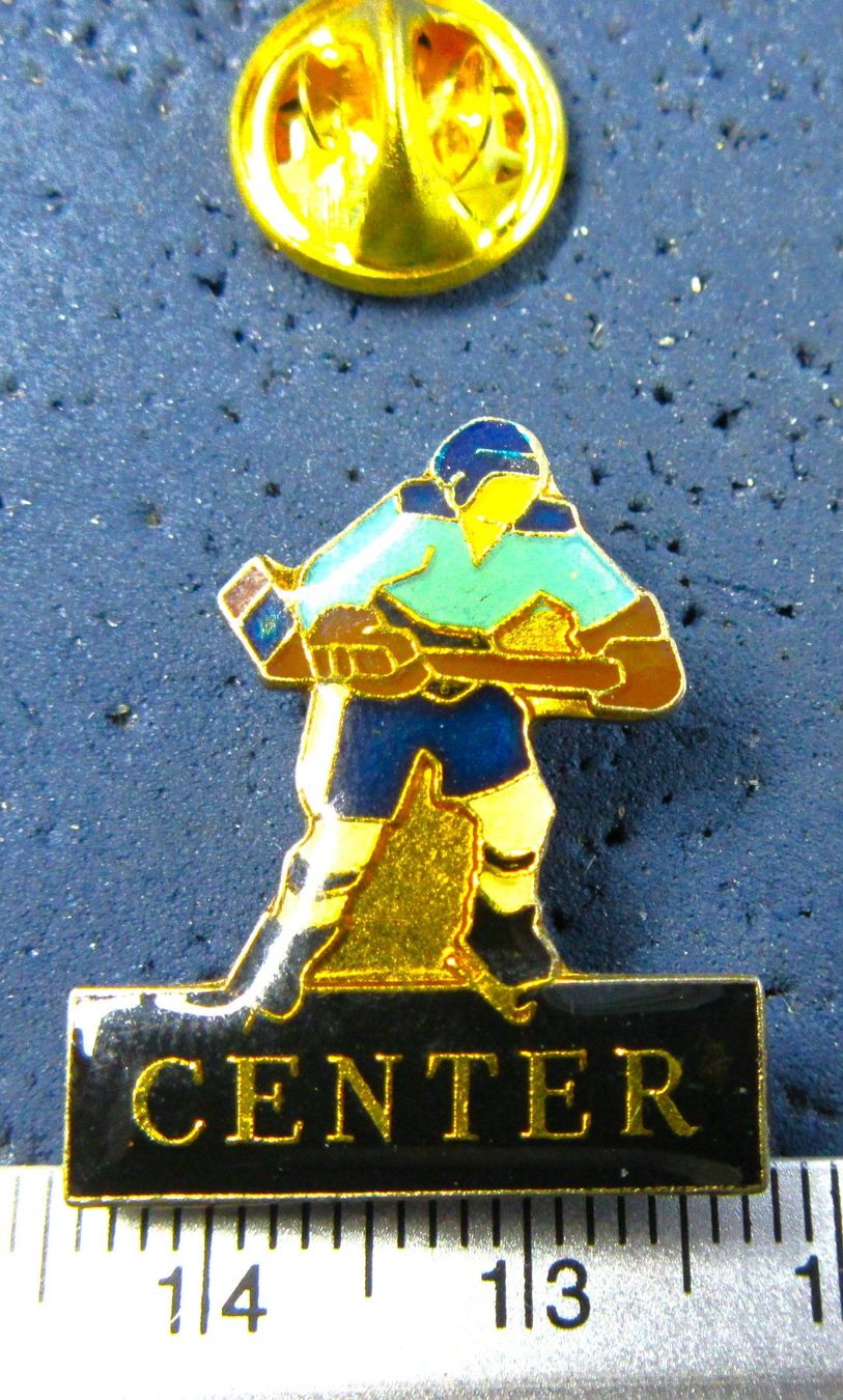 Placchette & Badge: EISHOCKEY PIN CENTER – Usato da Ettingen venduto da Hausi4711