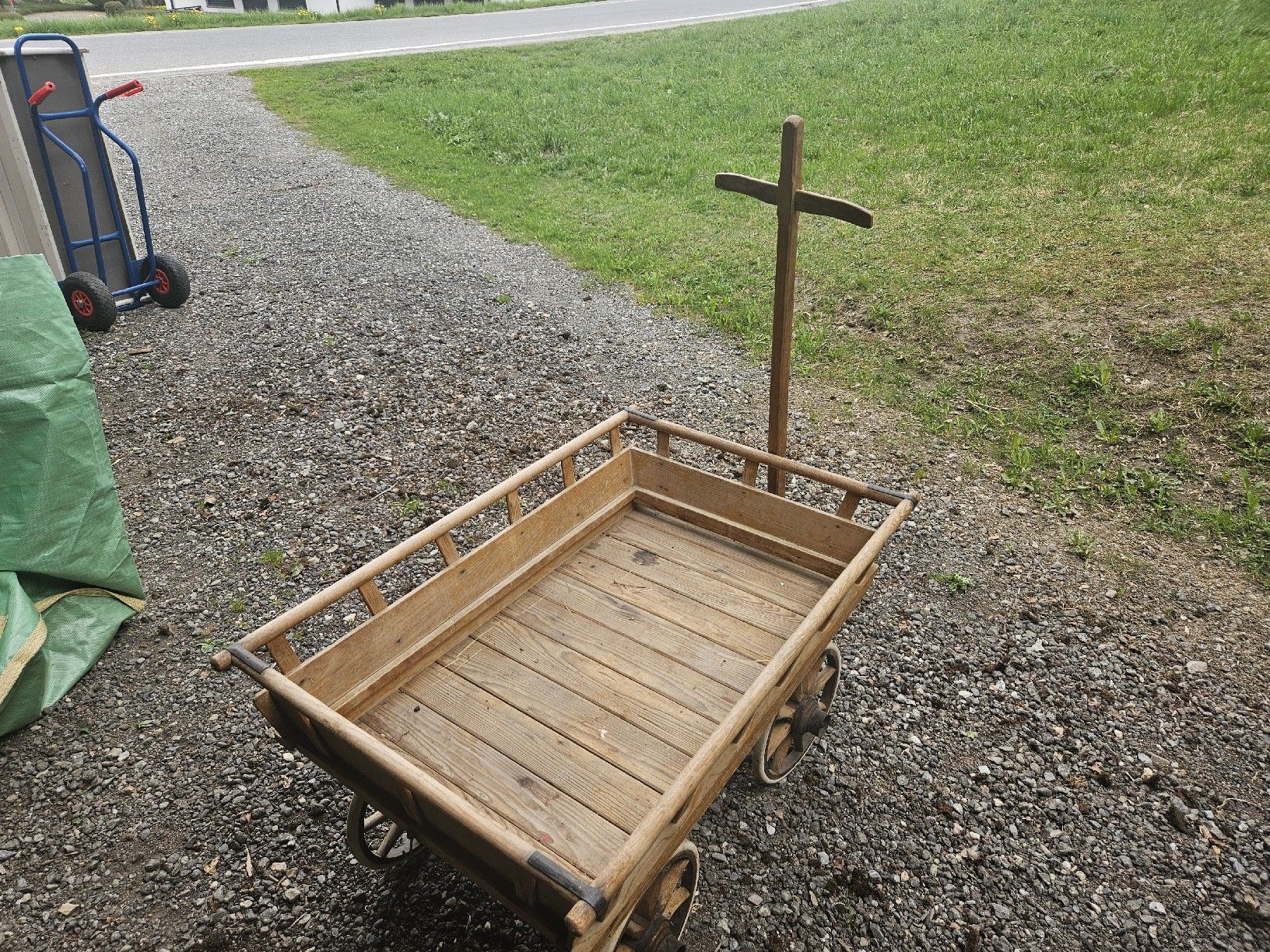 Tutte le decorazioni: antiker leiterwagen – Usato da Obersaxen venduto da rapausa 3