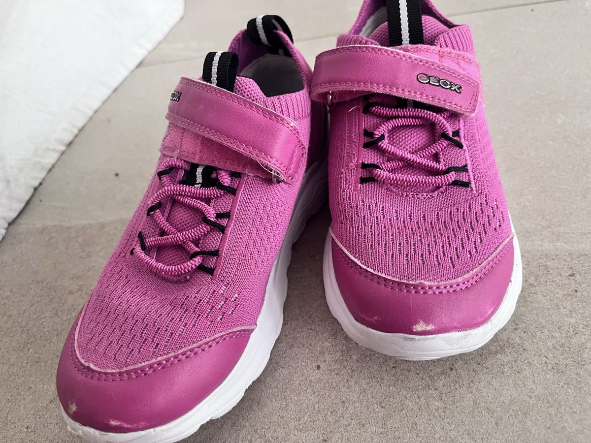Chaussures filles: GEOX Turnschuhe 32 – D'occasion à Turgi par SvetlaM