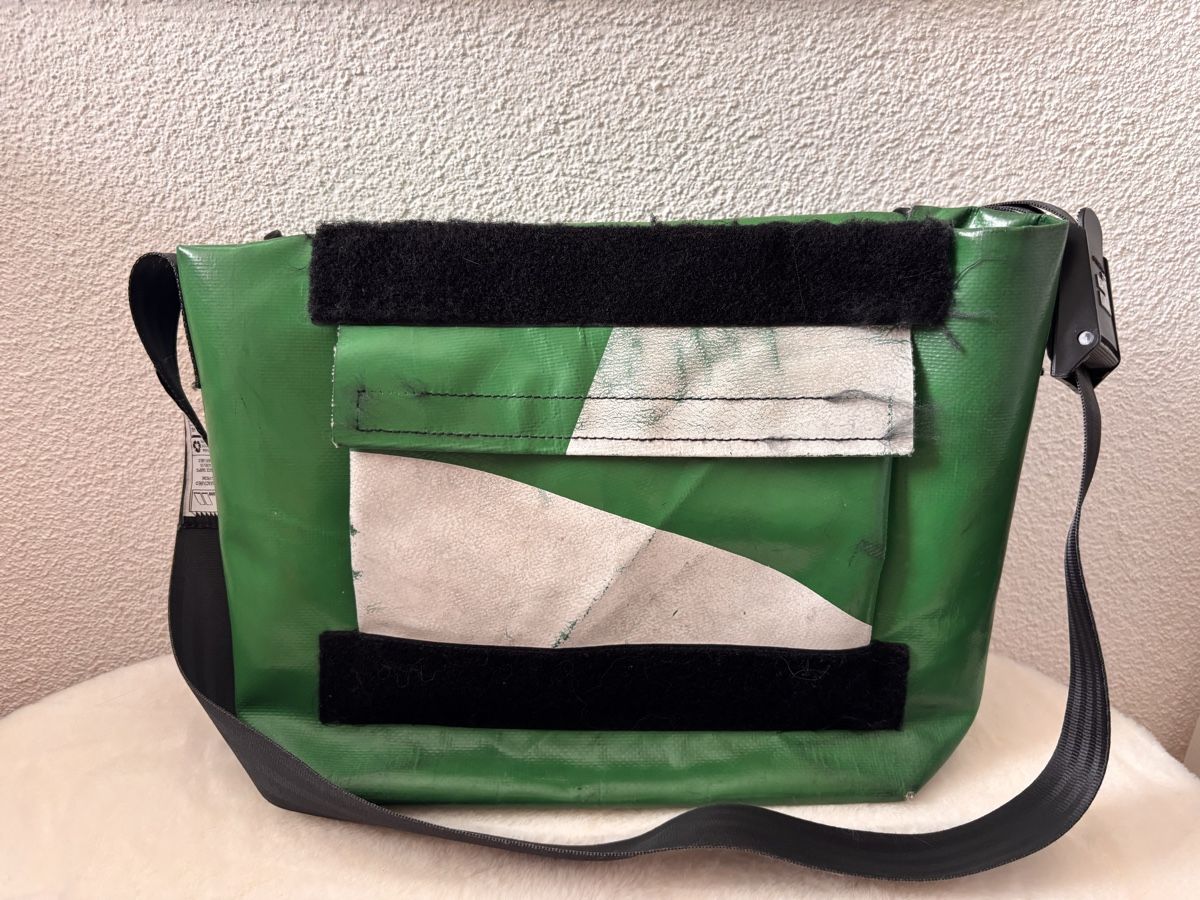 Freitag Taschen: FREITAG Messenger Tasche grün/weiss – Gebraucht aus Winterthur von -tangerine- 2
