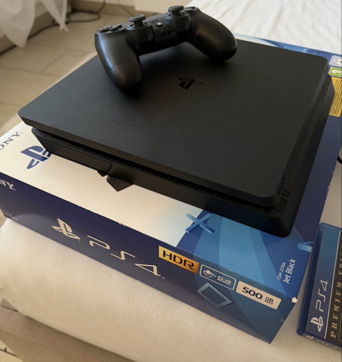 Sony Konsolen: PS4 Konsole mit Controller, Headset und Spiel – Neu (gemäss Beschreibung) aus Oftringen von soraia.i 1