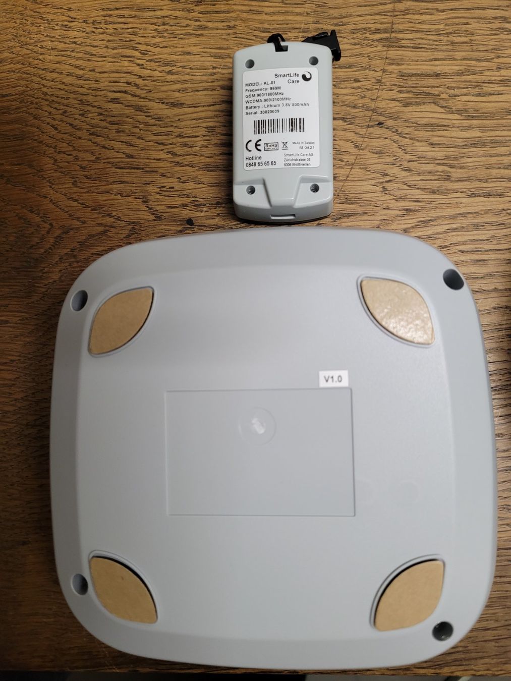 GPS & Messgeräte: Neuwertiger Notfall-GPS-Tracker mit Anhänger, Top Zustand! – Gebraucht aus Hondrich von Ebro01 3