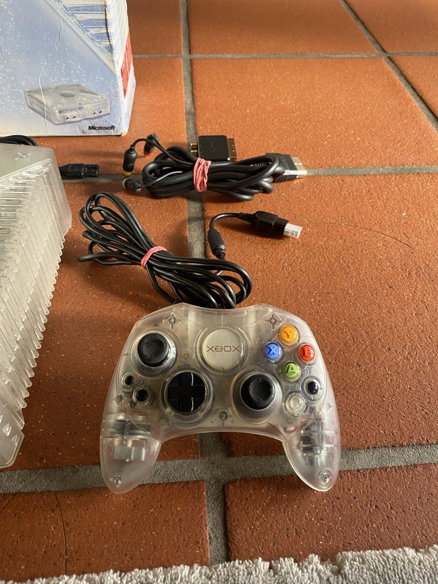 Microsoft Console: X Box Crystal Microsoft – Usato da Kerzers venduto da ai1_52j5 1
