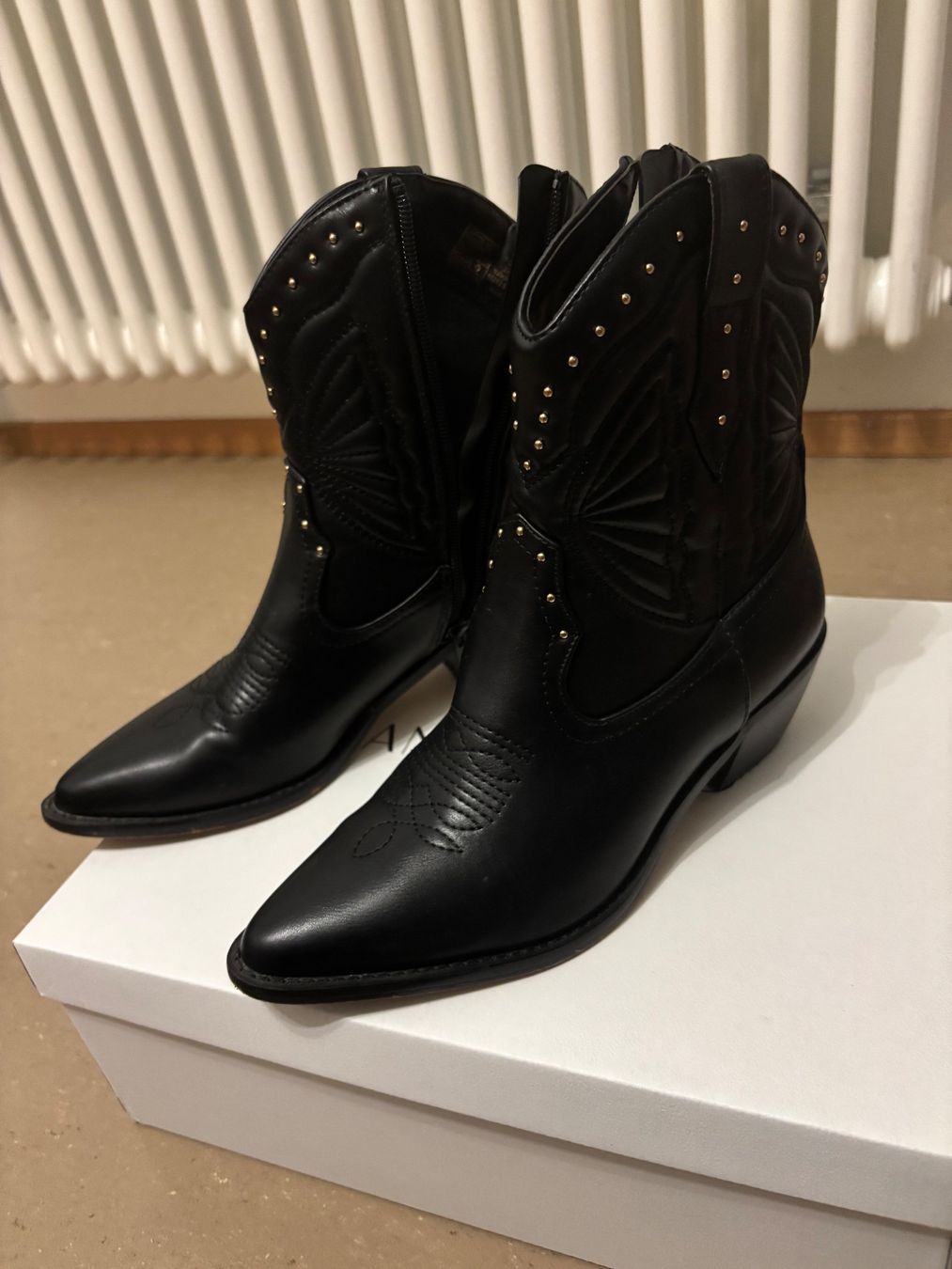 Anna Field Scarpe da donna: Anna Field Cowboystiefelette – Usato da Zürich venduto da del_gdm2 1
