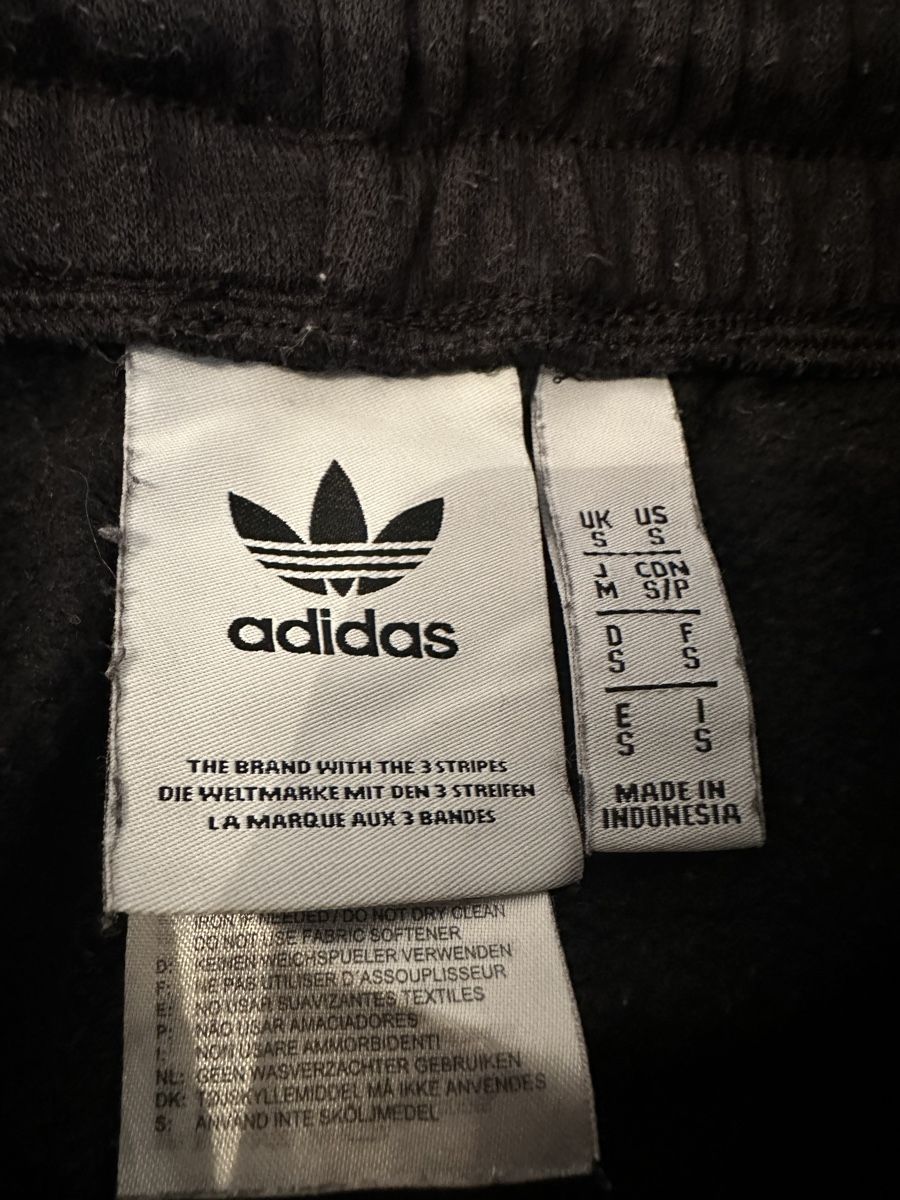 Adidas Pantaloni: Adidas Trainerhose – Usato da Eschenbach LU venduto da Tatzi1 3