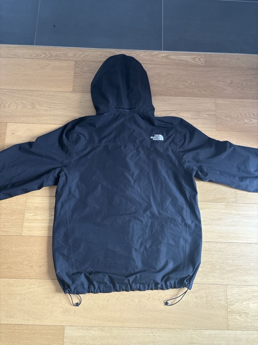 North Face Vestes: The North Face Jacke Schwarz – D'occasion à Effretikon par StoneIsland8604 2