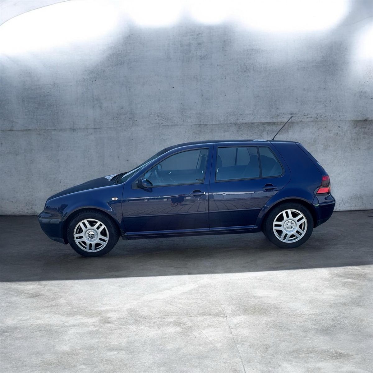 VW Autos: VW Golf 4 GTI 1.8T AGU Original – D'occasion à Schaffhausen par LoChi2026 2