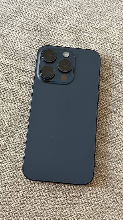 Apple Telefoni cellulari / Smartphones: Vendo iPhone 15Pro- 256gb – Usato da Pregassona venduto da Ari_ave