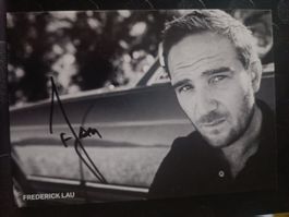 Frederick Lau - handsignierte Autogrammkarte