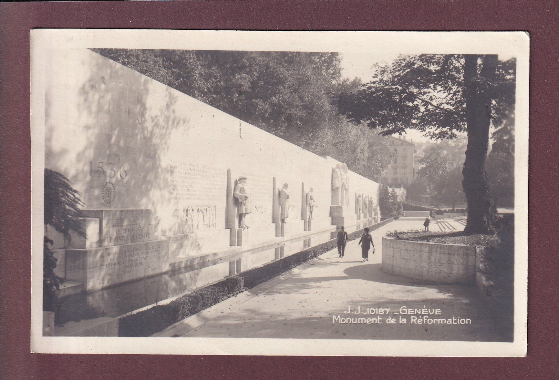 Ansichtskarten: GENEVE - Monument de la Réformation - 1933 – Gebraucht aus Pully von nicecards