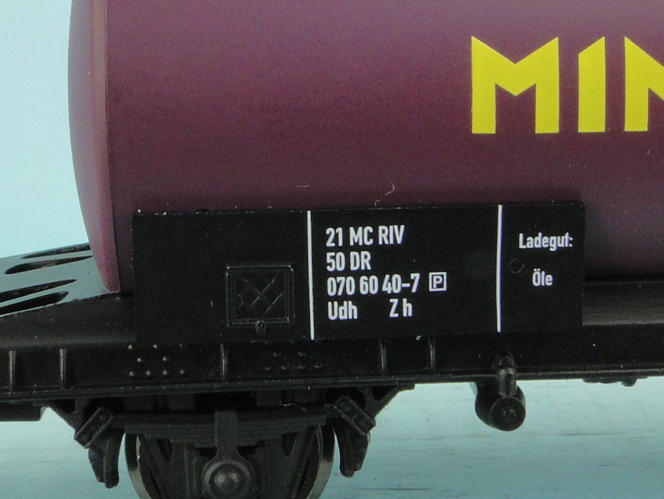 Piko Modelleisenbahnen: Piko 57754 Minol – Gebraucht aus Bülach von cann11 5