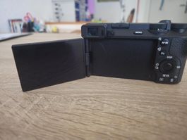 Sony Alpha 6700 Systemkamera mit Zubehoer in Top Zustand