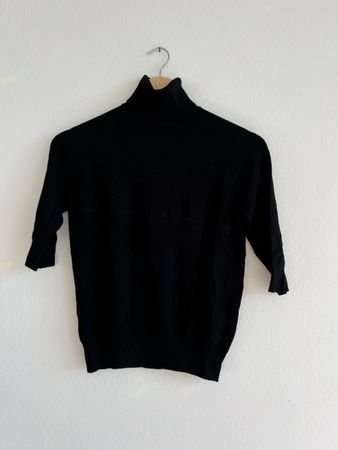Zara Rollkragenpullover schwarz kurzarm Grösse M