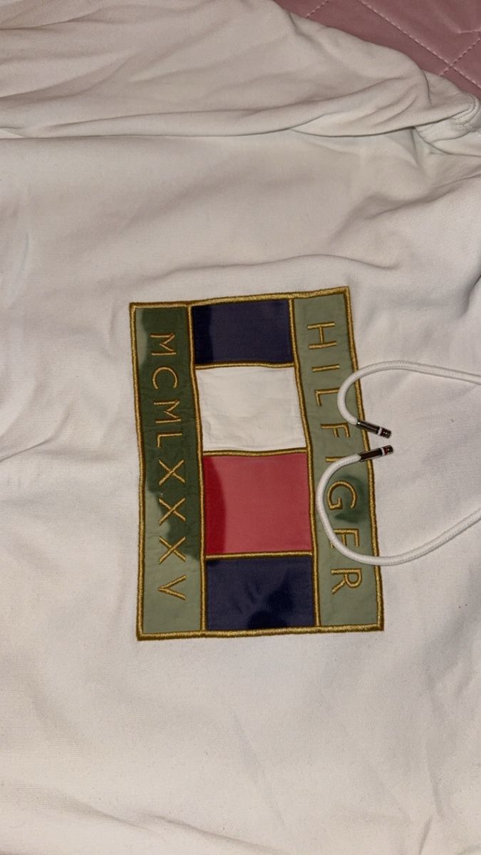 Tommy Hilfiger Maglioni & Felpe: Kapuzenpullover Tommy Hilfiger – Usato da Buchs AG venduto da era_5wsj 1