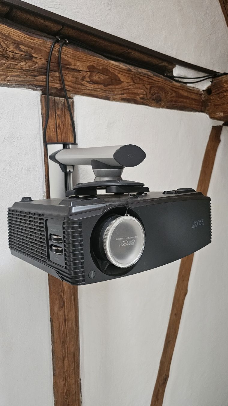 Acer Vidéoprojecteurs: Home Cinema Projector Acer P7500 – D'occasion à Spreitenbach par Garjulia 1