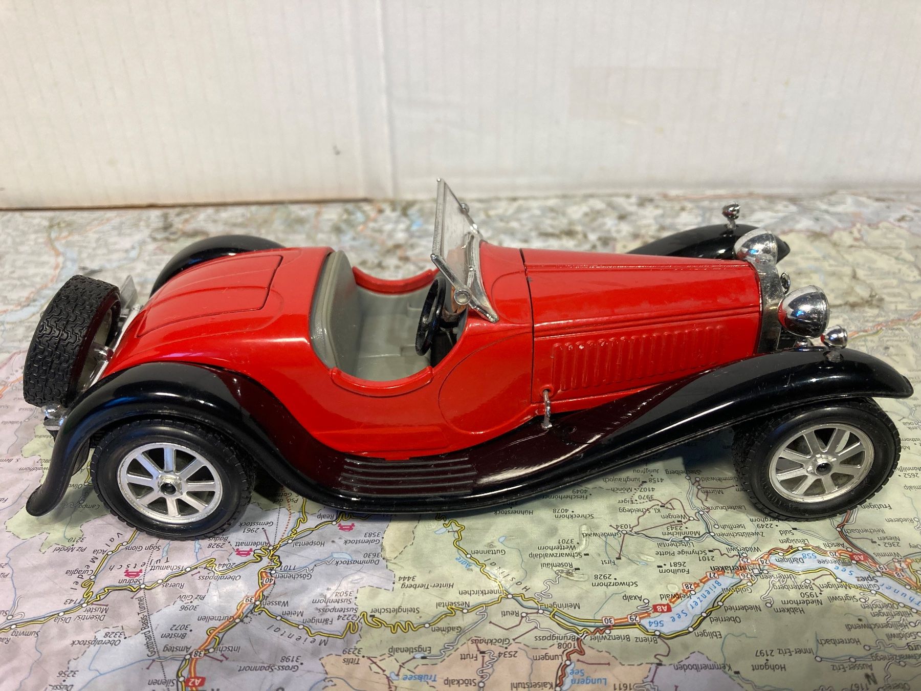 Bburago Modellautos: Bburago Bugatti Type 55  1932 1:24 – Gebraucht aus Jona von Bra-Aug 1