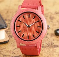 Quarz Uhr aus Holz und Leder Redina