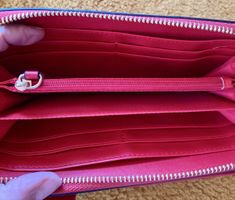 Portefeuille Valentino neuf en cuir rouge