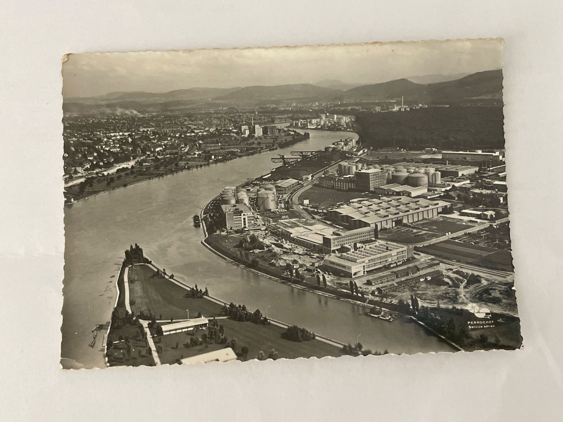 Cartoline postali: Ansichtskarte Flugzeug Birsfelden Stausee und Rheinhafen – Usato da St. Gallen venduto da Gallus8