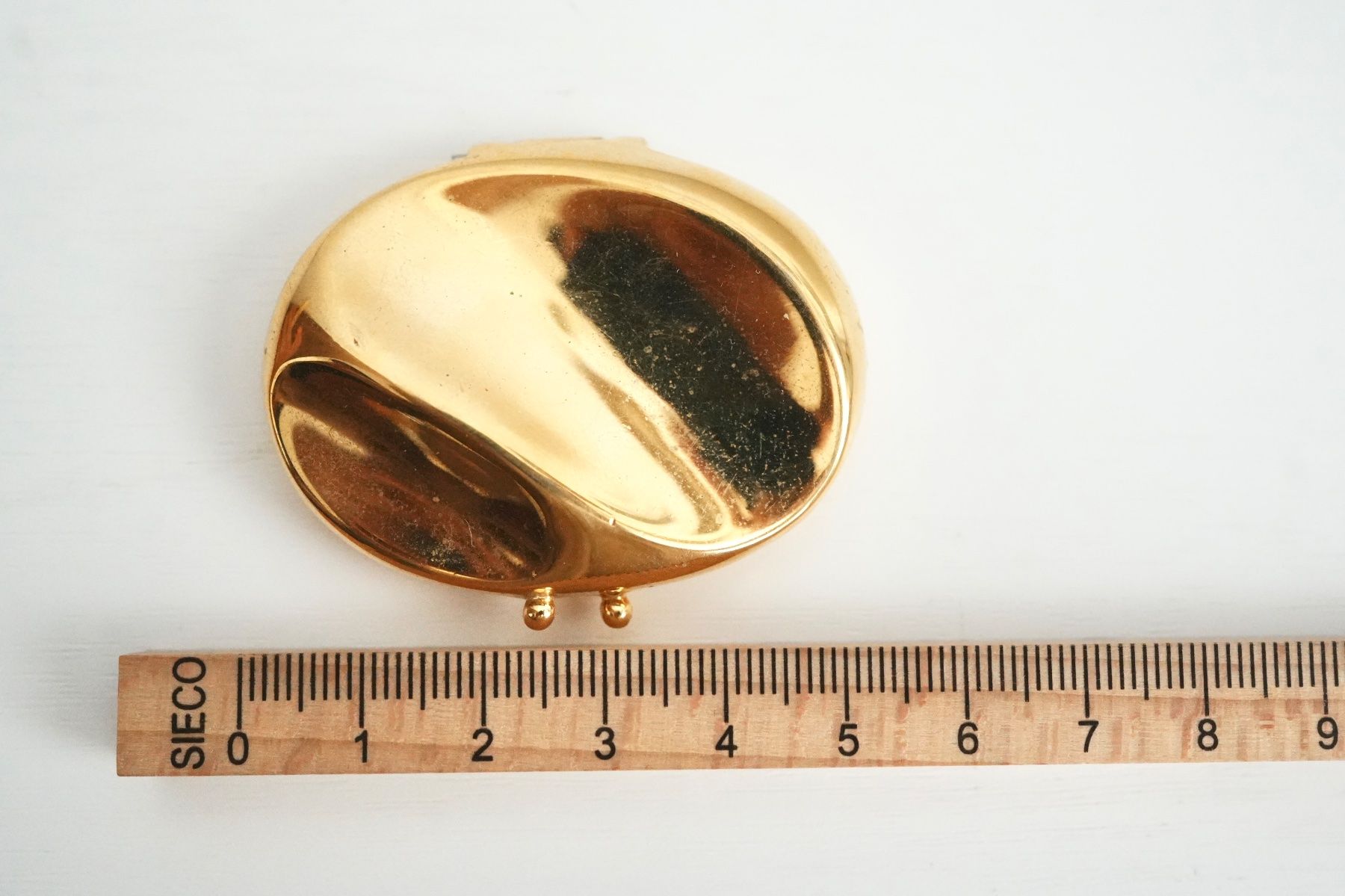 Estée Lauder Profumi & Eau de Toilette: Estée Lauder Solid Perfume Compact vintage oval gold 5 cm – Usato da Volketswil venduto da HeredisAntiques 4