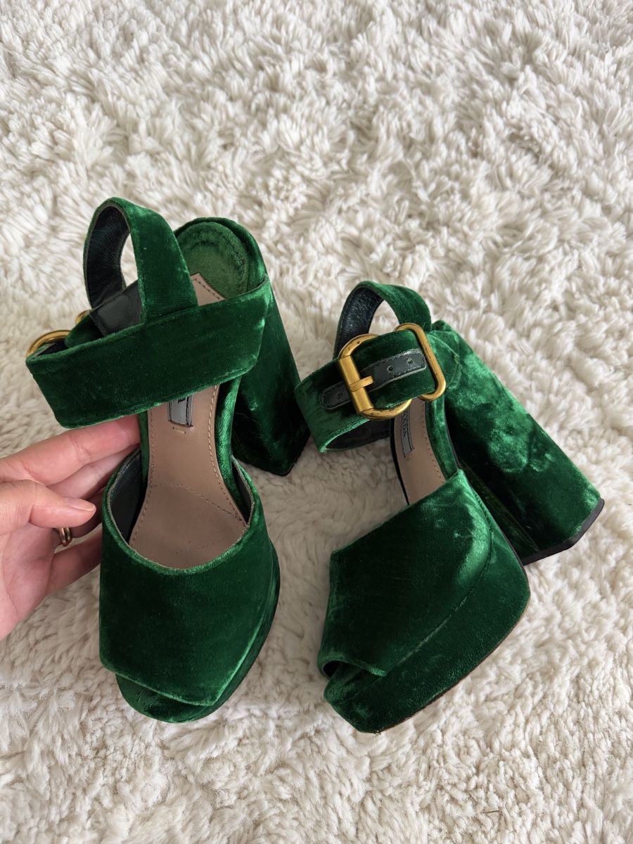 Prada Scarpe da donna: Prada velvet shoes – Usato da Schaffhausen venduto da Nadiuna 4