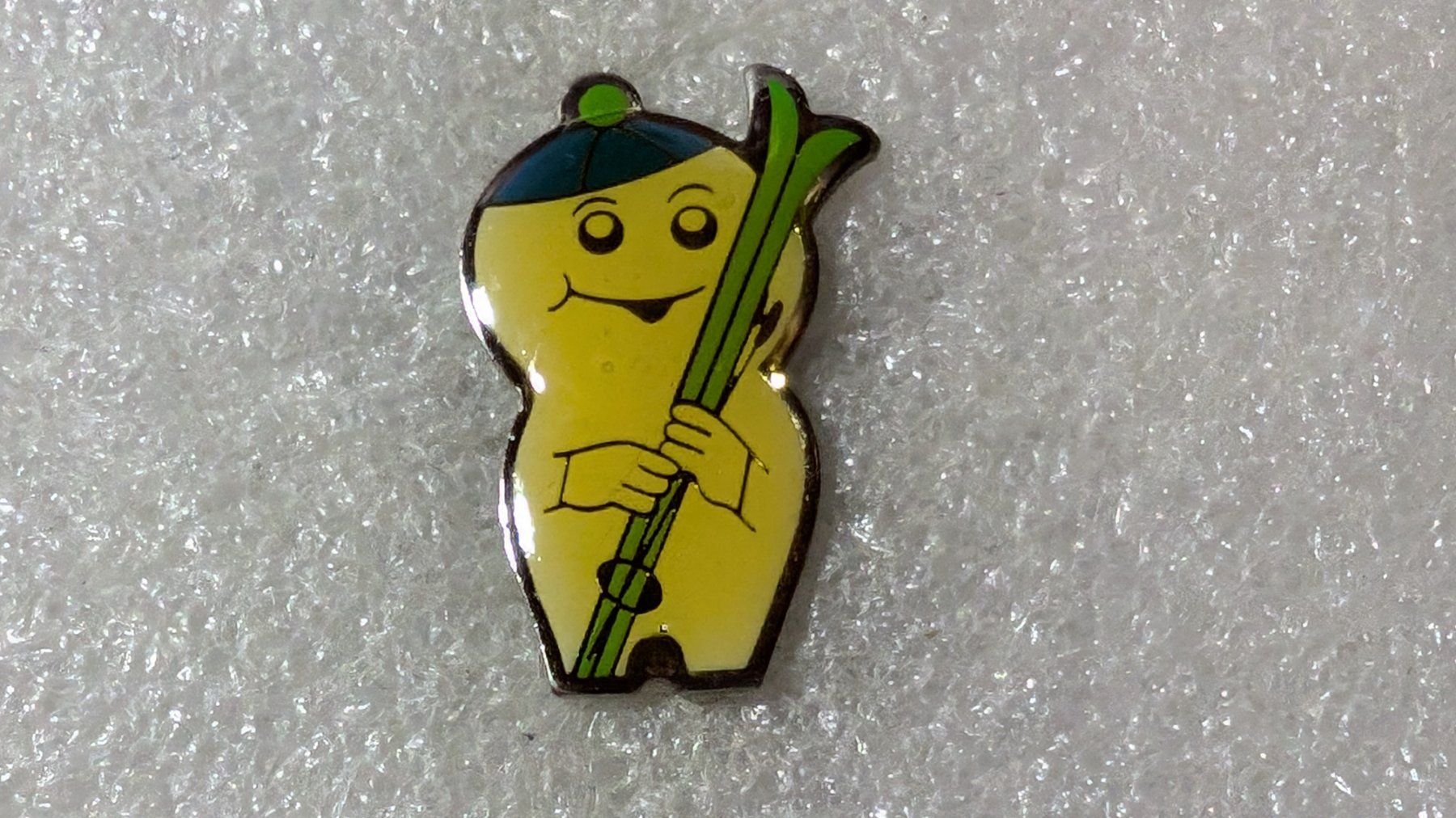 Placchette & Badge: Ansteckpin 219: Maga Bio – Usato da Oppligen venduto da Pin-Fall-Shop