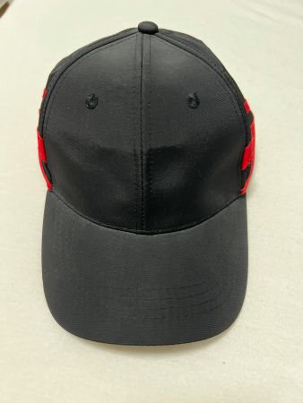 Atlas for men Cap mit roten Streifen - Sportlich & Lässig!