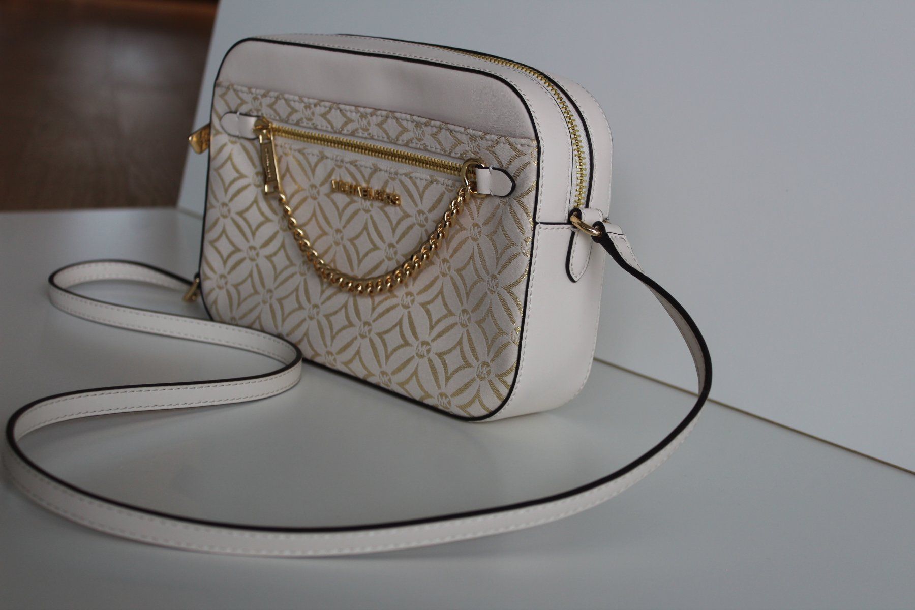 Michael Kors Borse da donna: Michael Kors - Crossbody Bag NEU – Nuovo e nell'imballaggio originale da Zufikon venduto da FridolinoVerde 1